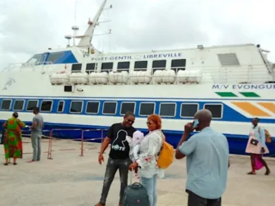  Le bateau n’ayant pu effectuer la traversée entre le week-end écoulé.