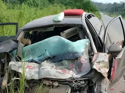 Véhicule impliqué dans l'accident à Mandilou