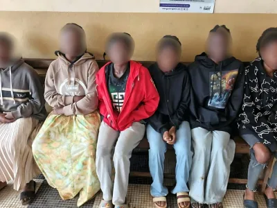 Six adolescentes d'environ 17 ans arrêtées par les éléments de la Police judiciaire (PJ) de Koula-Moutou