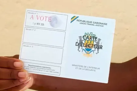 Des cartes d’électeurs pour remplacer celles qui ont servi lors du référendum se faisaient encore attendre hier.