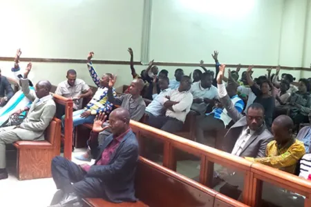 Unanimement, les greffiers du Gabon ont décidé de la levée pure et simple de leur mouvement.