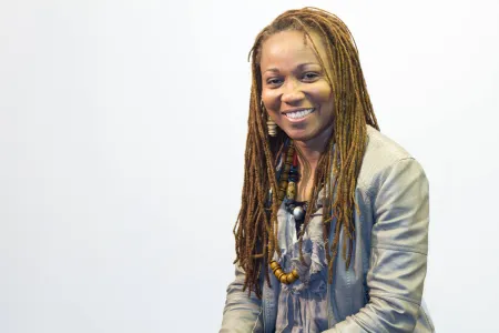 Michelle Nze, peintre et sculpteuse gabonaise