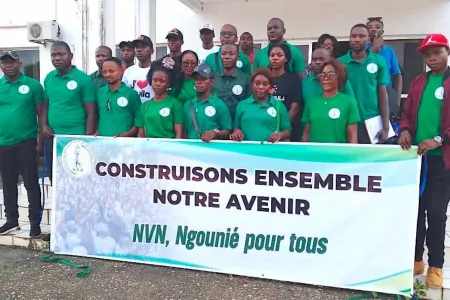  Photo de famille des membres de l’association NVN.