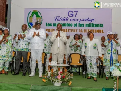  La hiérarchie du PDG, lors de la rencontre de Koula-Moutou. © Keka Mavendji