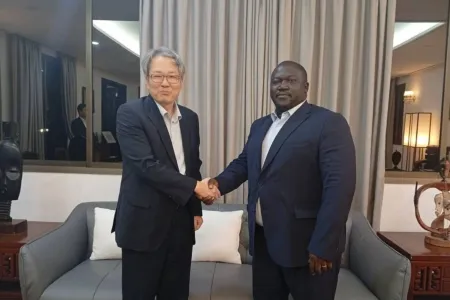 L’ambassadeur Song Bim Shin en compagnie du président fédéral Me Denis Mboumba.