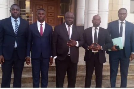Jean Remy Yama adjoint à son recours l'acte de naissance de sa mère...