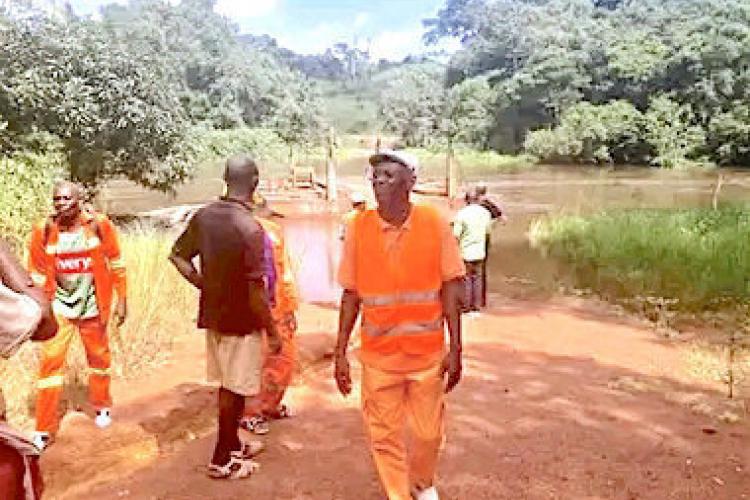 Lebamba : étude de construction des ponts métalliques à Bongolo et Idembet