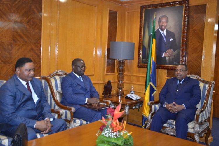 Coopération Gabon-Congo : Le ministre congolais de la Défense reçu à la Primature