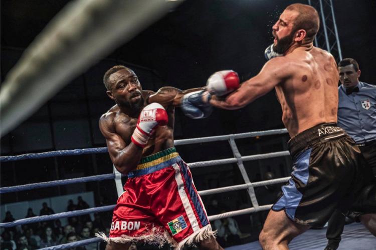 Boxe : Combat nul entre Taylor Mabika et Engin Karakaplan