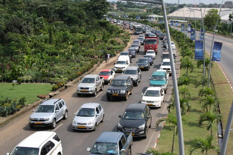 Transport : Le projet d’une route contournant l’aéroport de Libreville à l’étude