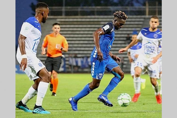 Football : Louis Ameka Autchanga est retourné à Niort