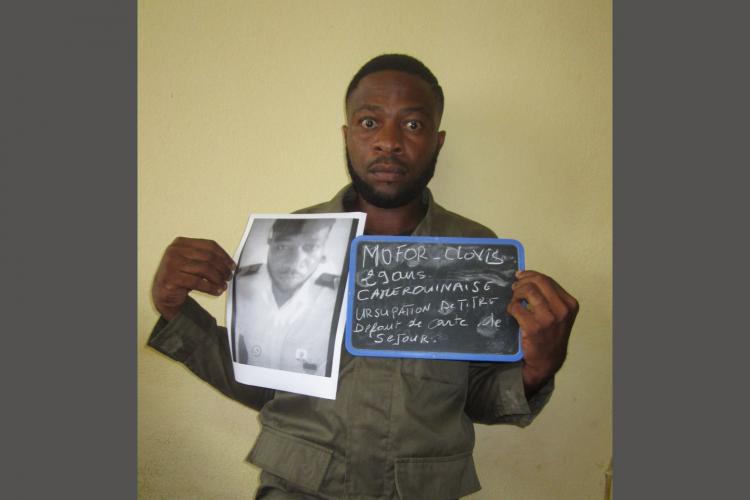 Oyem : un Camerounais, faux policier, écroué au Peloton