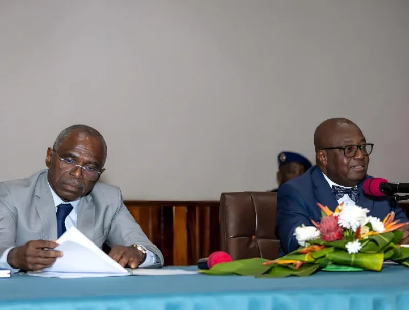 Adrien Nguema Mba, Ministre de l’Intérieur et François Ndong Obiang, ministre de la réforme