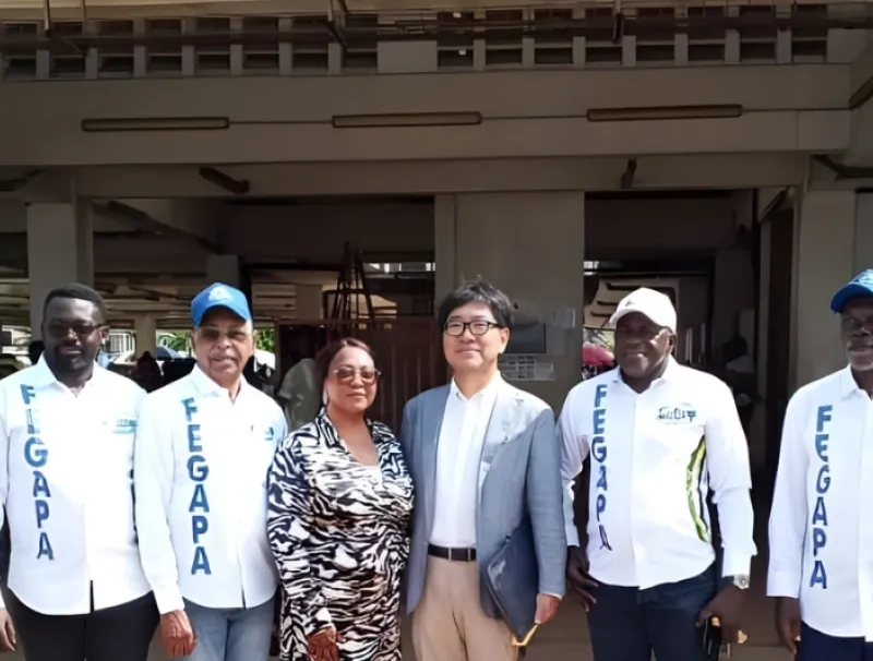 Ando Yoshio, ambassadeur du Japon au Gabon