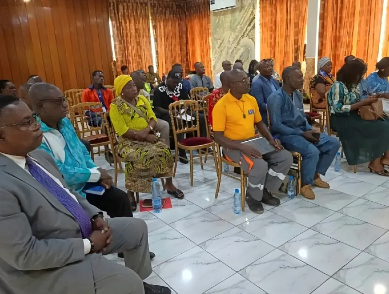 Participants à l'atelier de vulgarisation et de sensibilisation sur le cadre juridique de promotion de la sous-traitance