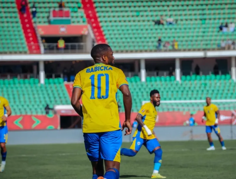 Footballeur international gabonais