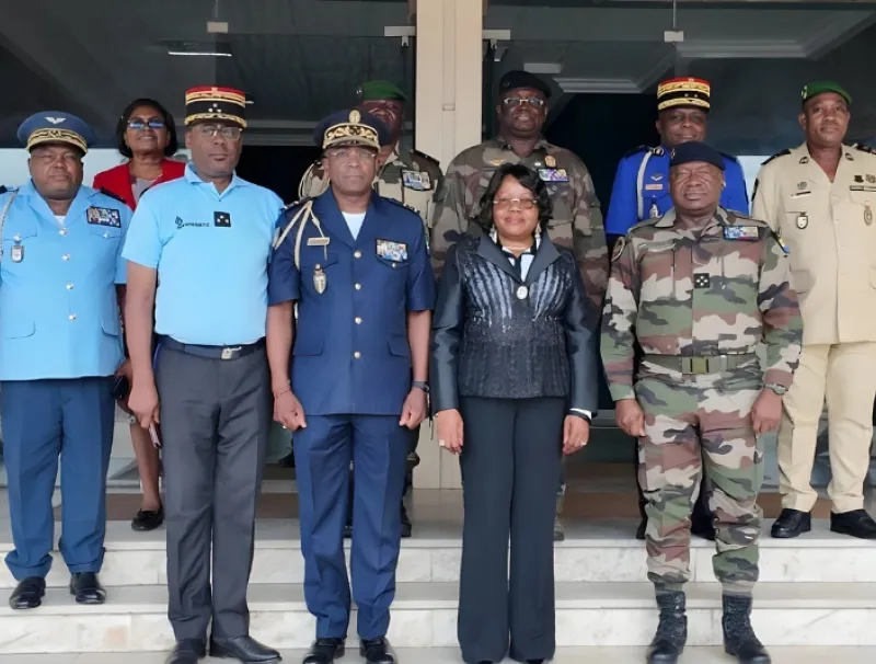 Brigitte Onkanowa, ministre de la défense