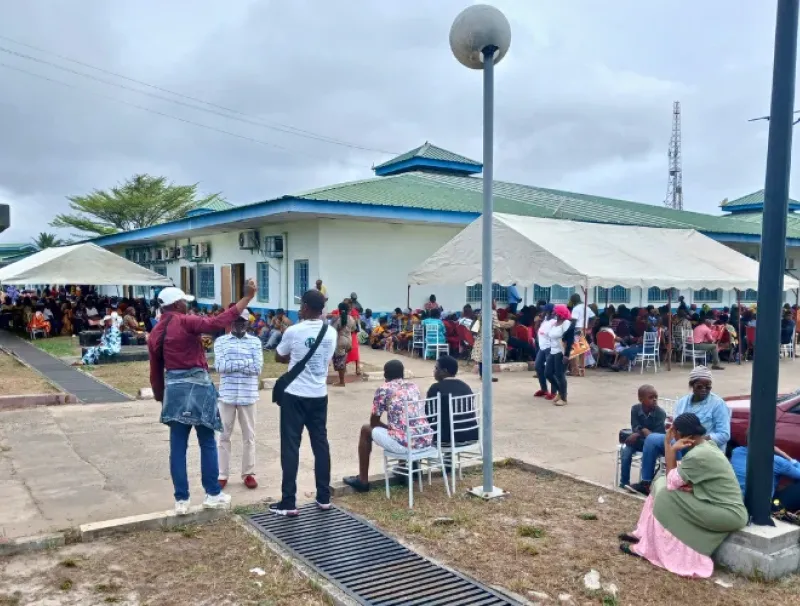 Énorme affluence au CHR de Ntchengue dès le premier jour de la caravane.