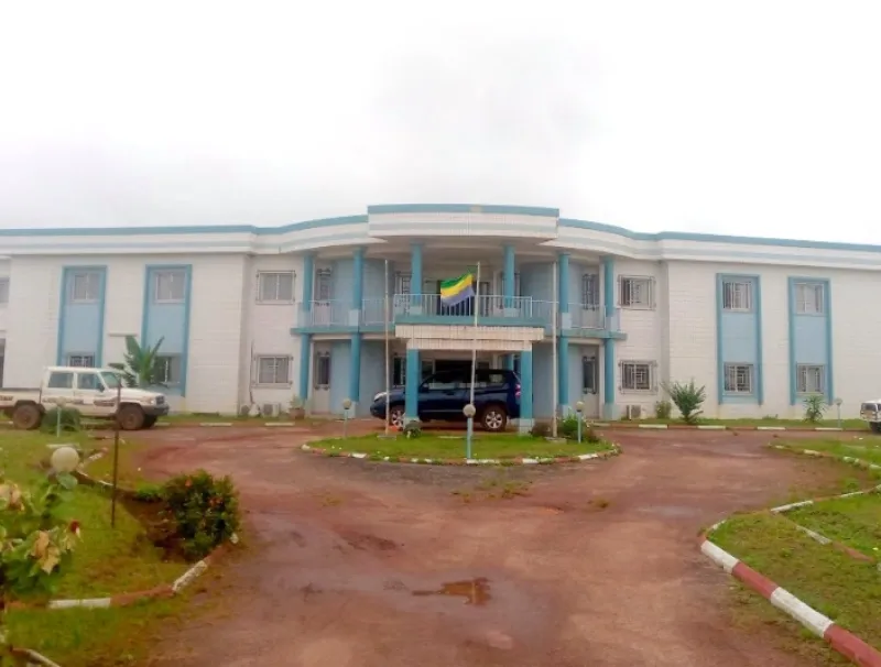  Le siège du Conseil départemental de Ndougou à Gamba. © Dieudonné MVOUBOU