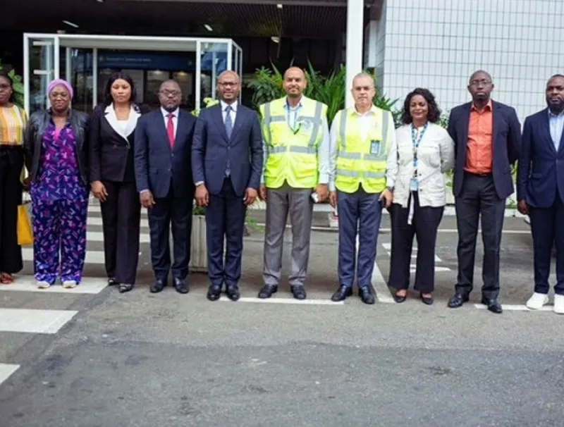 L’équipe du PNPE au sortir de la visite à ADL