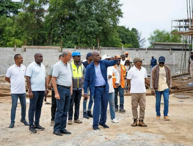 Le président de la République a rappelé aux entreprises l’exigence de respecter les délais des travaux. © DR