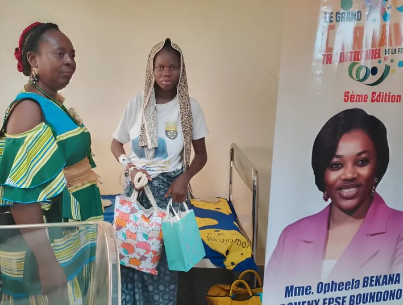 Distribution des kits aux jeunes mamans