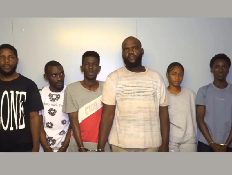 La bande à Socrate et Medellin aux arrêts.