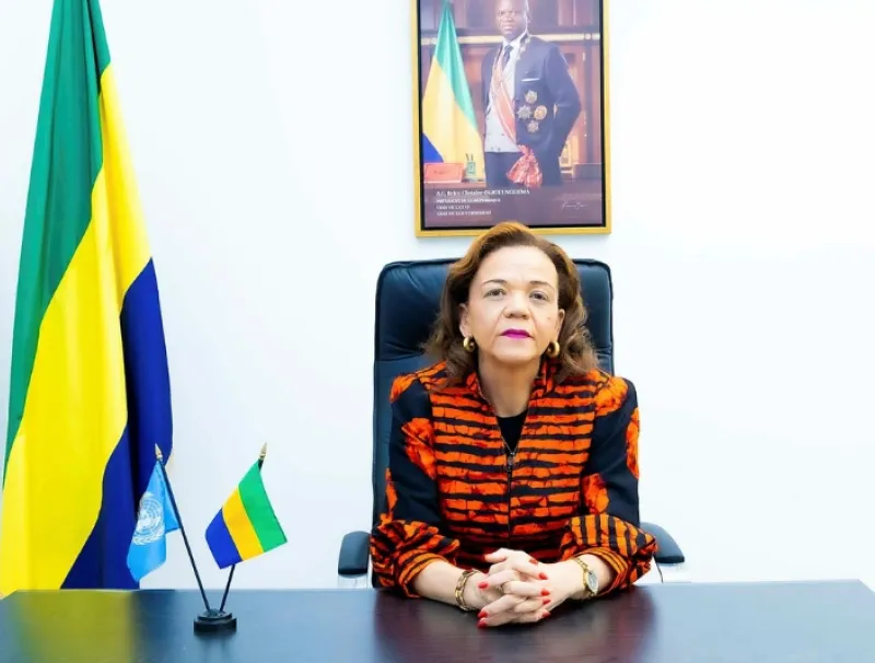  Pr Elza Joséphine Nkana Ayo-Bivigou