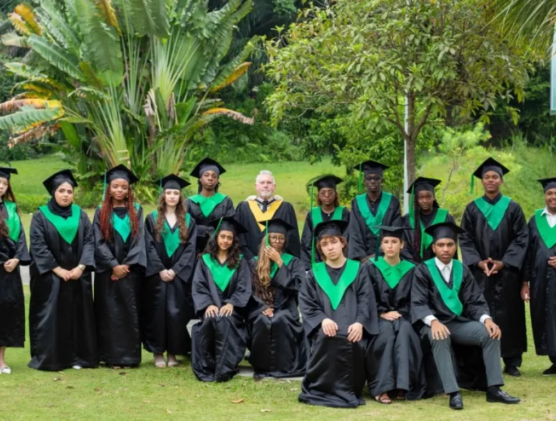 Étudiants diplomés de École internationale Ruban Vert