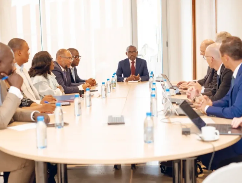 Mays Mouissi, ministre de l’Habitat et du Logement pendant la siganture d'un protocole d’accord (MOU) entre la FMCT et l'entreprise Nhood Africa.