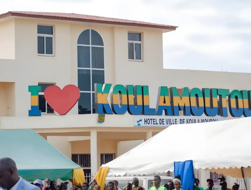 Hotel de ville de koulamoutou