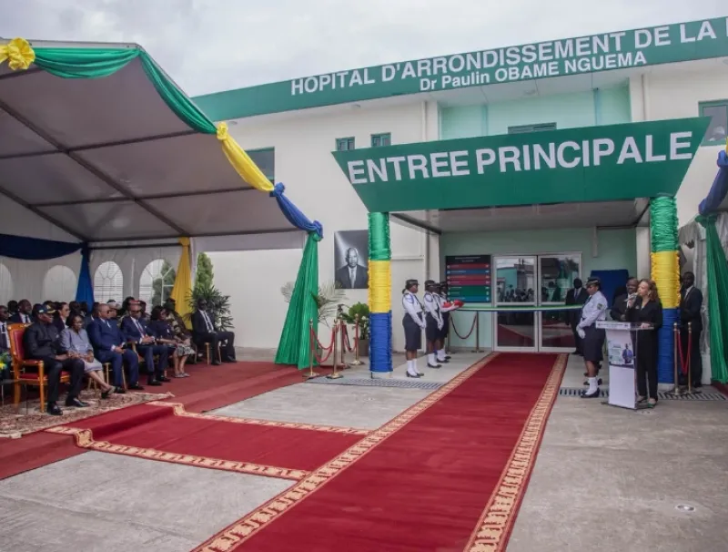 Le président de la République Brice Clotaire Oligui Nguema a procédé à l’inauguration de l’hôpital d’arrondissement de la Peyrie (HAP) le 12 août 2026