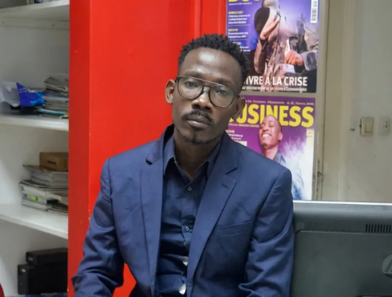 Le journaliste de Gabon Review Loïc Ntoutoume