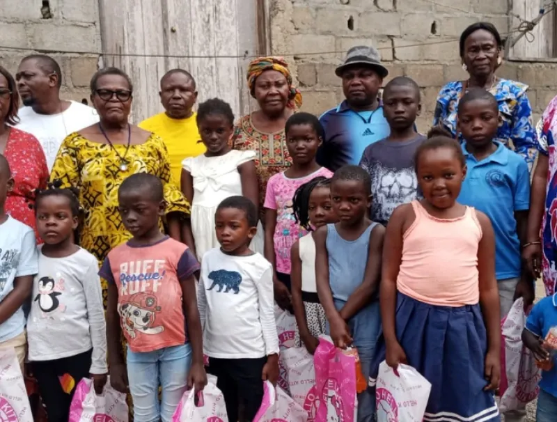Rentrée scolaire à Koulamoutou : le bon geste de Benoît Mbanda 