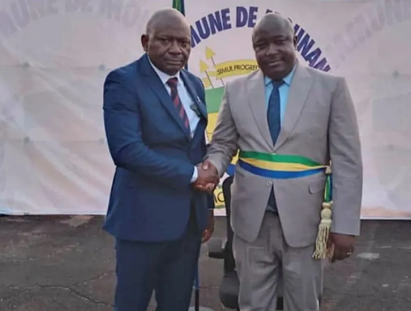 Le préfet de Mounana Jean-Pierre Abissaye et le maire Emerick Cédric Maka Tongo