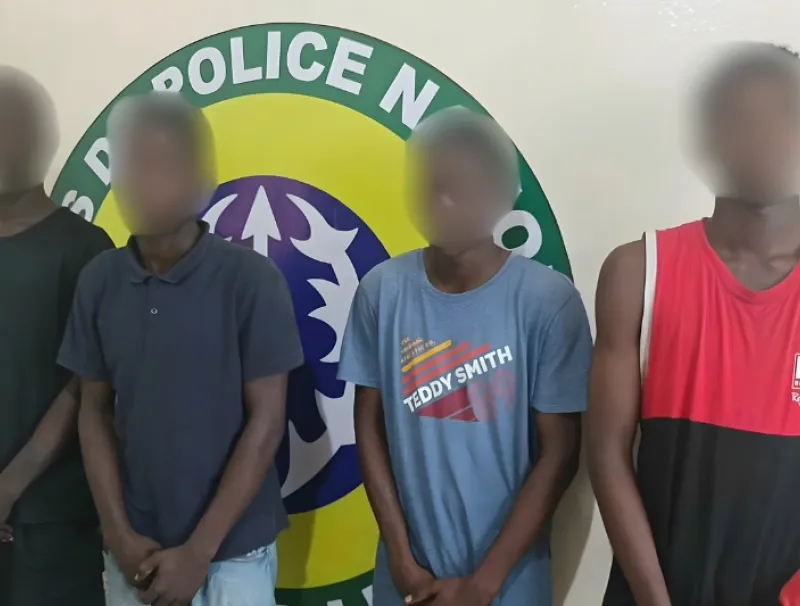 Mandikou Me Digabe Géraud Dani, Ozavino Jérémy , Douckagha Bayonne Emmanuel (21 ans) et Mabedi Lauriant David (20 ans), les présumés meurtriers de Jordan Vivien Olendji 