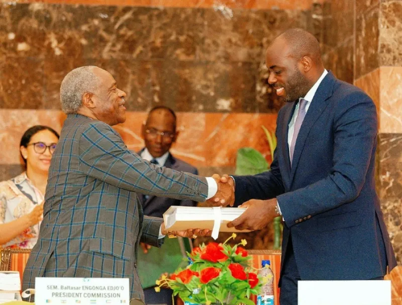 Mark-Alexandre DOUMBA, Ministre de l'Économie Numérique, de la Digitalisation et de l'Innovation du Gabon et Baltasar Engonga Edjo'o. Président de la Commission de la Cemac