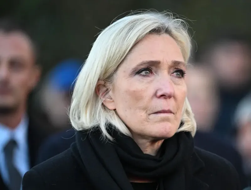 Pour la dirigeante d’extrême droite Marine Le Pen, c’est presque une course contre la montre qui s’engage.