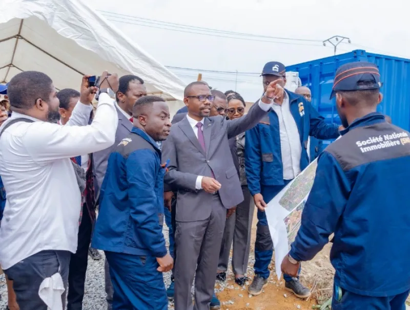 Visite de Mays Mouissi, ministre de l'habitat à Malibé