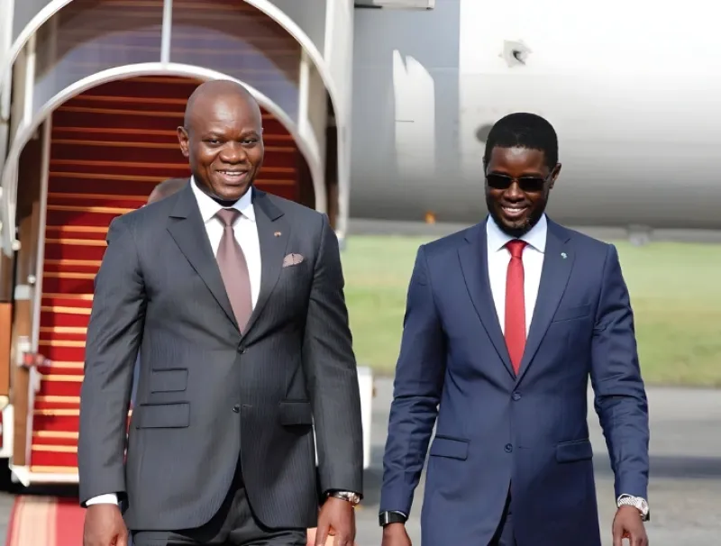 Brice Clotaire Oligui Nguema, président du Gabon et Bassirou Diomaye Faye, président du Sénégal