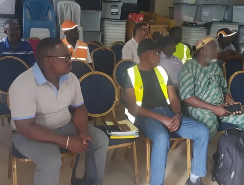 Officiels et opérateurs économiques dans l'Ogooué-Lolo