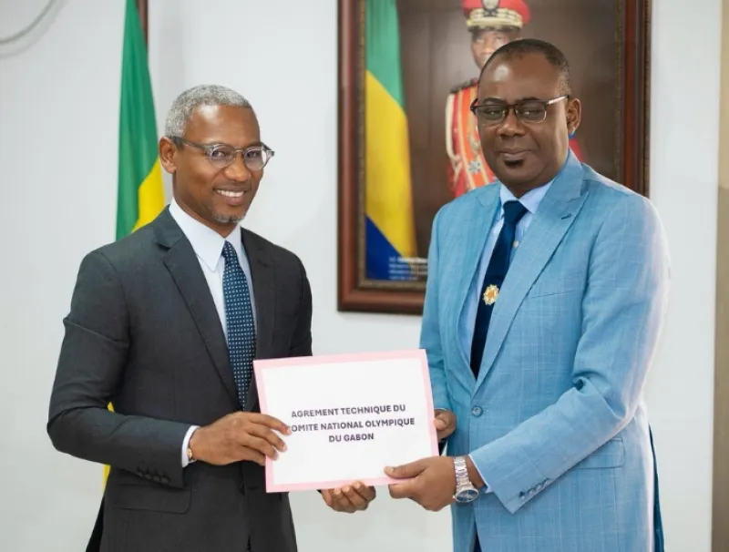 Paul KESSANY, ministre des sports et Florient Pangou-Mbembo, président du CNOG