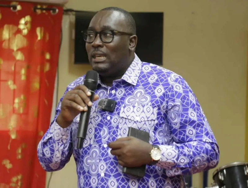 Armand Mabicka, Président de l'association Dolarité