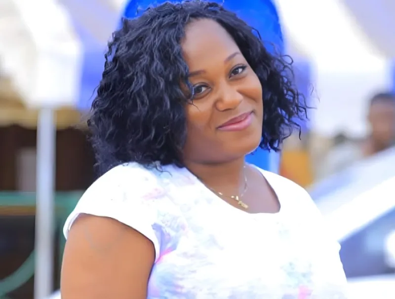 Prunela Angone Essono, Institutrice