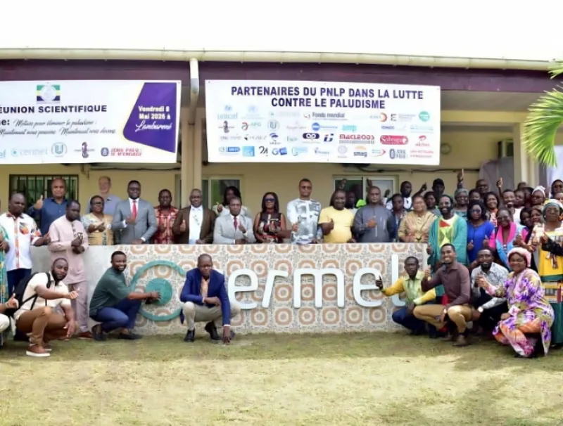 Réunion scientique, au Centre de recherches médicales de Lambaréné (Cermel)