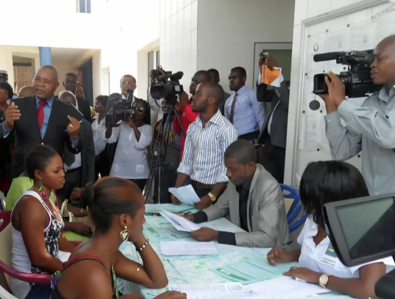Séquence d’immatriculation récente des Gabonais économiquement faibles