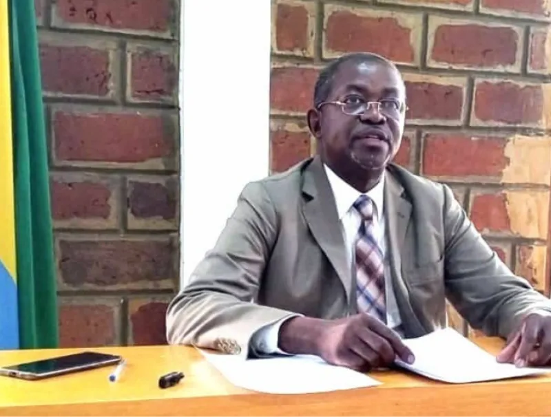 Le Vice-président Séraphin Moundounga prononçant son allocution à Tchibanga.