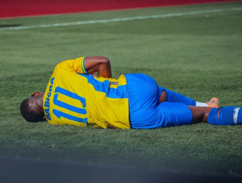 Shavy Warren Babicka, footballeur international gabonais