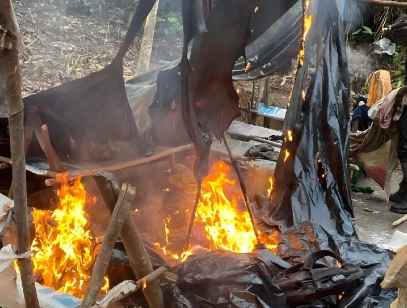 Site d'orpaillage clandestin à Mindoumou