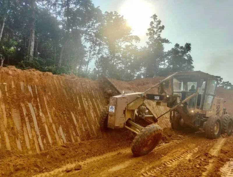 La société Covec est en train d’accélérer les travaux sur la route de Bambouchine